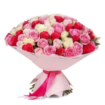 Il Bouquet di 99 Rose Multicolori