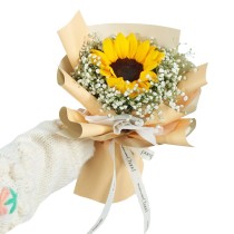 Mini bouquet di girasole a stelo singolo con gipsophila