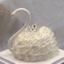 [Local cake shop] Torta di compleanno cigno bianco elegante e infuocato