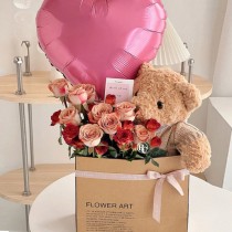 Boîte de fleurs, Nounours et Ballon « Coucher de soleil romantique »