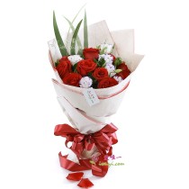 The bouquet of flowers « I'll always love you »